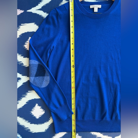 SALE! Burberry Women’s Sweater Size Small, Loving Kindness Everyday - Picture 6 of 16